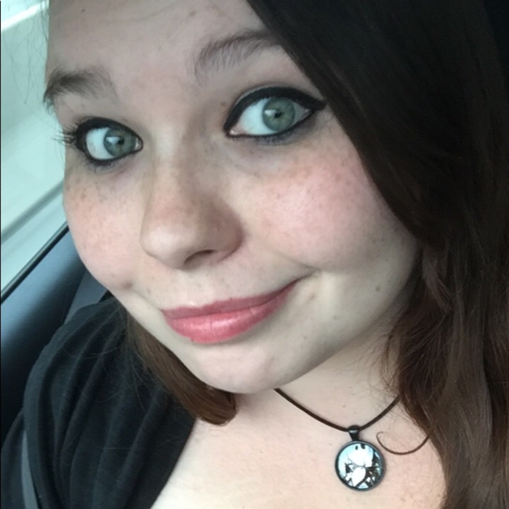 Meet your Posher, Roshell